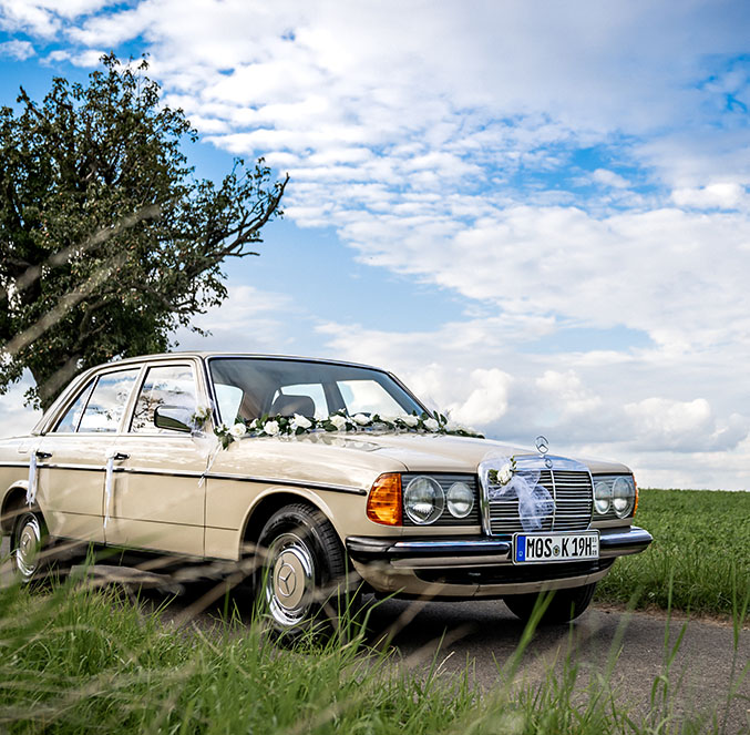 Oldtimer Auto Fahrzeug Klassiker Mercedes Benz Hochzeit
